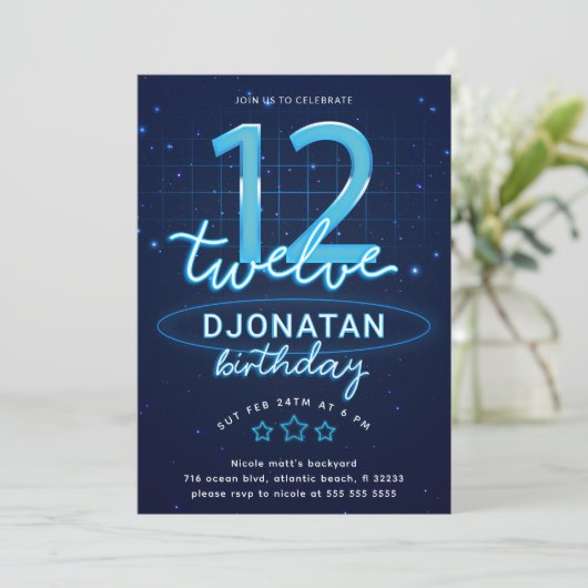 Blue Neon 12th Birthday Party Laten we gloed gek w Kaart (Staand voorkant)