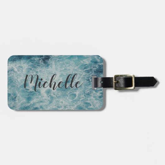 Blue Ocean Summer Beach Waves Monogram Aangepast Bagagelabel (Voorkant horizontaal)