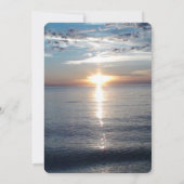 Blue Ocean Waves Sunset Wedding Invitations Kaart (Achterkant)