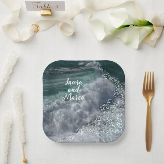 Blue ocean with drawn hearts papieren bordje (Huwelijk)