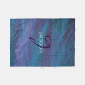 Blue Ombre Abstract | Blauwgroen Paars monogram Vi Fleece Deken (Voorkant (Horizontaal))