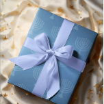 Blue Ombre Menorah Cadeaupapier<br><div class="desc">Verpak je cadeaus in stijl met dit blauwe ombre pakpapier met menorah accenten!</div>