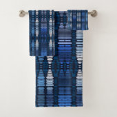 Blue Ombre Tribal Pattern Bad Handdoek (Insitu)