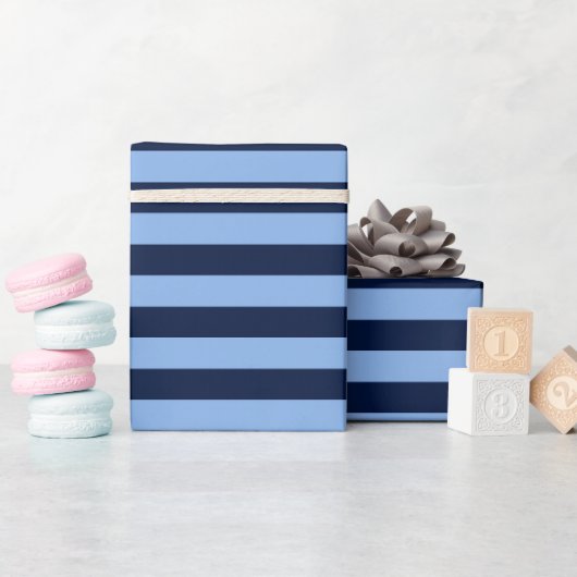 Blue on Blue Stripes Cadeaupapier (Baby Shower)