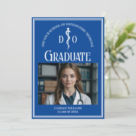 Blue Osteopathic Medical School Afstuderen Foto Aankondiging (Staand voorkant)