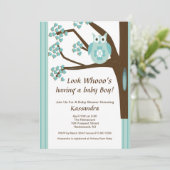 Blue Owl in een Tree Baby Boy Shower Invitation Kaart (Staand voorkant)