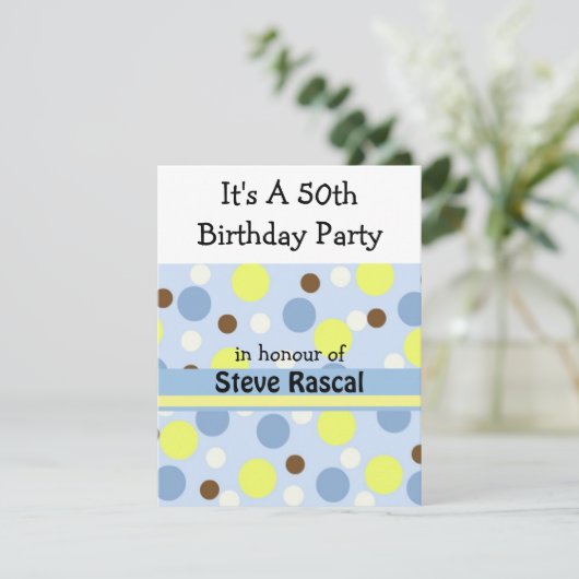 Blue Polka Dot 50th Birthday Invitation Kaart (Staand voorkant)