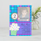 Blue Polkadots Cupcake Birthday Kaart (Staand voorkant)