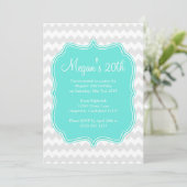 Blue Quatrefoil Chevron Birthday Uitnodiging (Staand voorkant)