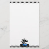 Blue Race-auto met gecheckte vlag Briefpapier (Voorkant)