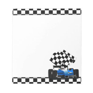 Blue Race-auto met gecheckte vlag Notitieblok