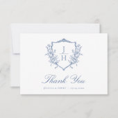 Blue Regency Floral Crest Monogram Huwelijk Bedankkaart (Voorkant)
