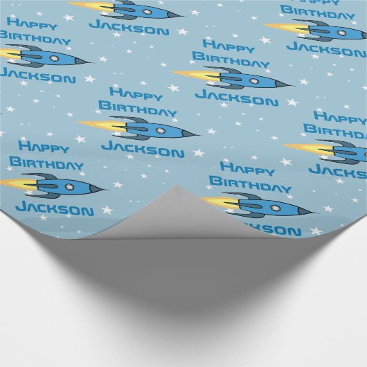 Blue Retro Rocket Ship Personalized Birthday Boy Cadeaupapier (Hoek)