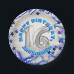 Blue Ribbon & Stars Confetti 16th Birthday Party Papieren Bordje<br><div class="desc">Viel zijn zestiende verjaardag in stijl met deze leuke en feestelijke borden op verjaardagsfeestje. Deze borden van verjaardagsfeestjes zijn voorzien van een zilveren getal van zestien gevormd heliumballonnen, grafisch en feestelijk blauw confetti. Pas deze 16e verjaardagsvoorziening eenvoudig aan met jouw naam met behulp van de vulling in het lege veld...</div>