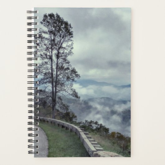 Blue Ridge Mountains Nevelwolken Schitterend Uitzi Planner (Voorkant)