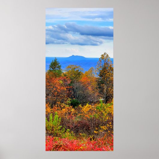Blue Ridge Parkway Herfst Overlook of Pilot Mounta Poster (Voorkant)