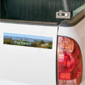 Blue Ridge Parkway met Jaar Fotografisch Bumpersticker (Op Truck)