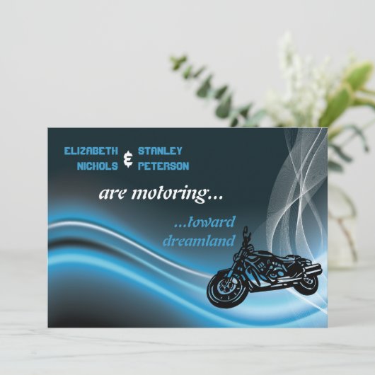 Blue road biker bruiloft uitnodiging (Staand voorkant)