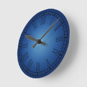 Blue Roman Numeral Clock Ronde Klok (Hoek)