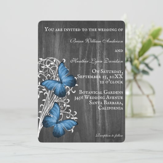 Blue Rustic Butterfly Wedding Uitnodiging (Staand voorkant)
