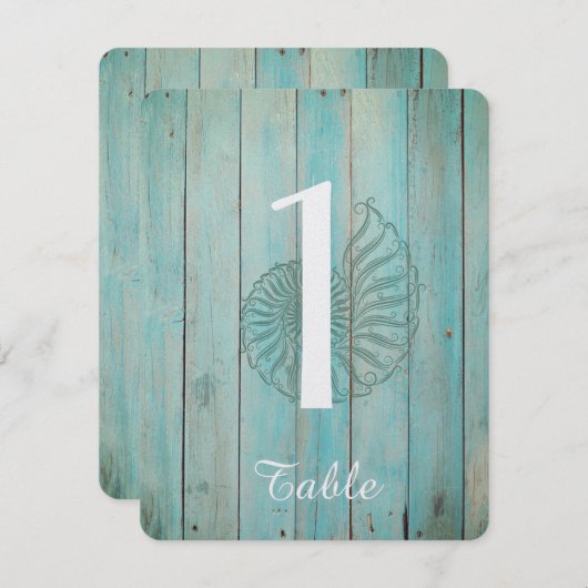 Blue Seashell on Wood Beach Wedding Table Number Kaart (Voorkant / Achterkant)