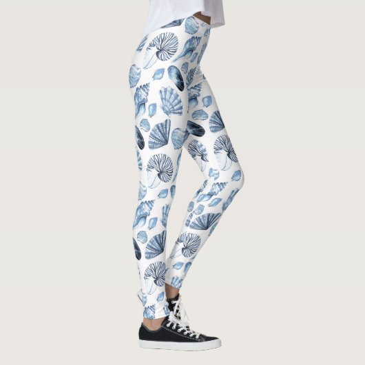 Blue Seashells Pattern op White Leggings (Rechts)