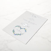 Blue Shades Heart Luxury Romantic Botanical Floral Folie Uitnodiging (Gedraaid)