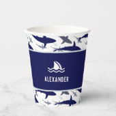 Blue Shark Pattern met naam Boy Birthday Party Papieren Bekers (Voorkant)