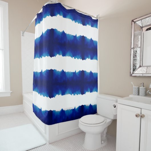 Blue Shibori Stripe Large Pattern Shower Curtain Douchegordijn (In situ)