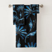 Blue Shimmer Floral Bad Handdoek (Insitu)
