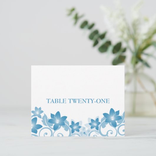 Blue Simple Floral Table Number Briefkaart (Staand voorkant)