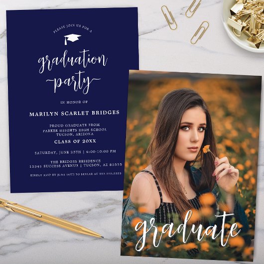 Blue Simple Modern Script Afstuderen Invitation Kaart