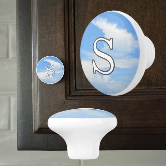 Blue Sky and White Cloud Monogram Keramische Knop
