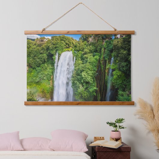 Blue Sky Green Gouden Vegetatie Cascading Water Hangend Wandkleed (Slaapkamer)