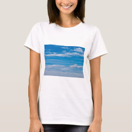 Blue Sky met Cloud Streaks T-shirt