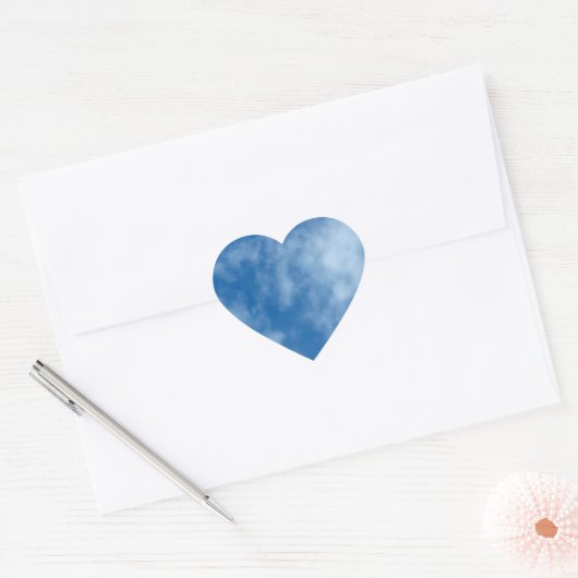 Blue Sky met Clouds Natuur Fotografie Hart Sticker (Envelop)