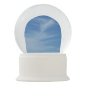 Blue Sky met White Clouds Abstracte Natuur Foto Sneeuwbol (Achterkant)