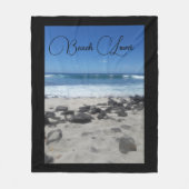 Blue Sky Ocean Lava Rocks Strandliefhebber Fleece Deken (Voorkant)