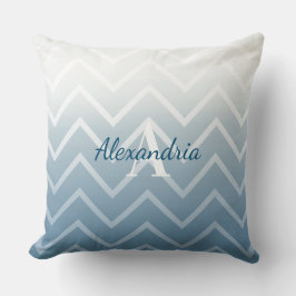 Blue Sky White Chevron Kussen