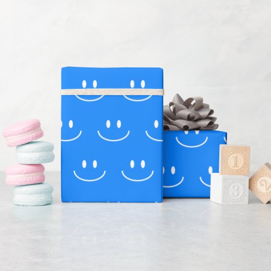 Blue Smile Pattern Wrapping Paper Cadeaupapier (Baby Shower)