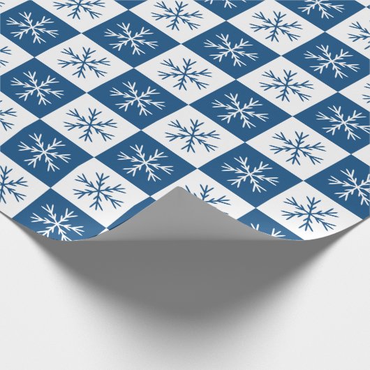 Blue Snowflake Checkered Pattern-feestdag Cadeaupapier (Hoek)