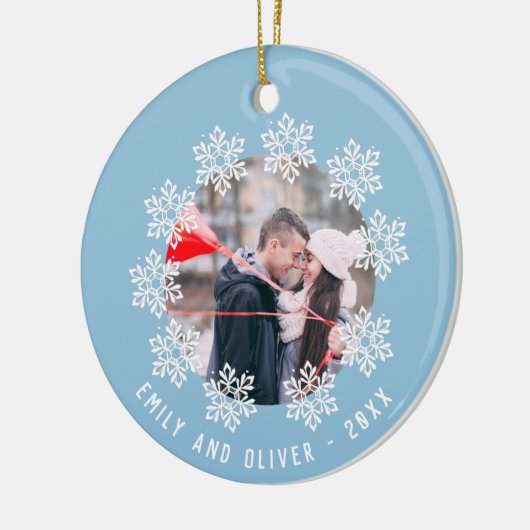 Blue Snowflake Lijst Couple Keepomwille Foto Keramisch Ornament (Links)