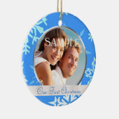 Blue Snowflake Ons eerste kerstfoto-Ornament Keramisch Ornament (Rechts)