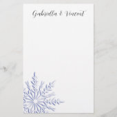 Blue Snowflake op White Winter Wedding Briefpapier (Voorkant)