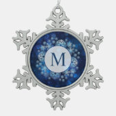 Blue Snowflakes Monogram Pewter Snowflake Ornament (Voorkant)