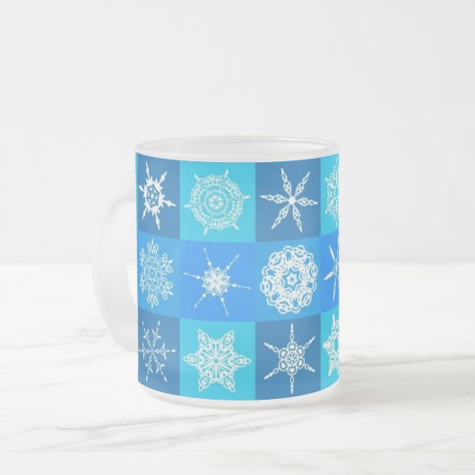 Blue Snowflakes Patroon Matglas Koffiemok (Voorkant links)