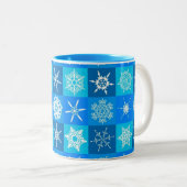 Blue Snowflakes Patroon Tweekleurige Koffiemok (Voorkant rechts)