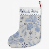 Blue Snowflakes Pinecones  Monogram Kleine Kerstsok (Achterkant)