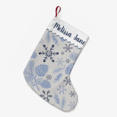 Blue Snowflakes Pinecones  Monogram Kleine Kerstsok (Voorkant (Hangend))