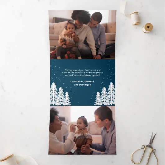 Blue Snowy Pine Tree 5-fotofeestdag Drieluik Wenskaart (Binnen)